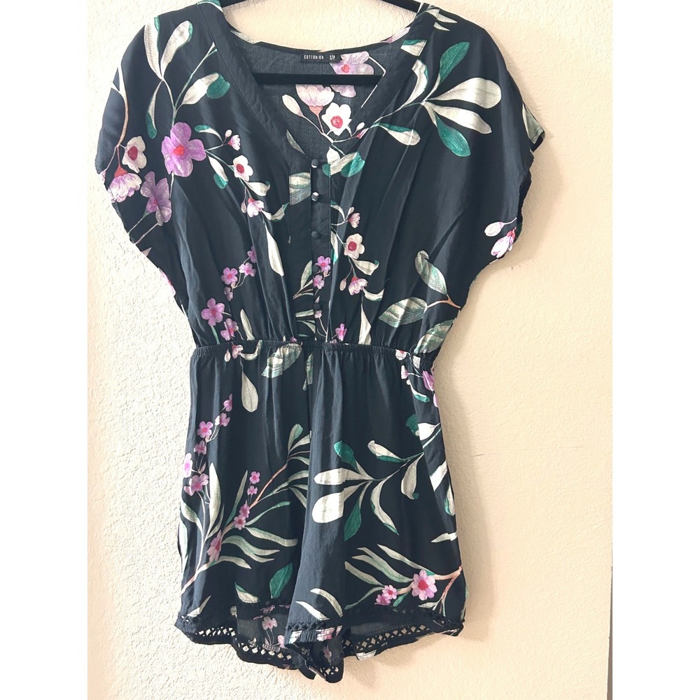 Cotton On Womens Black Floral Romper Short Sleeve Lace Trim V-Neck Size S P